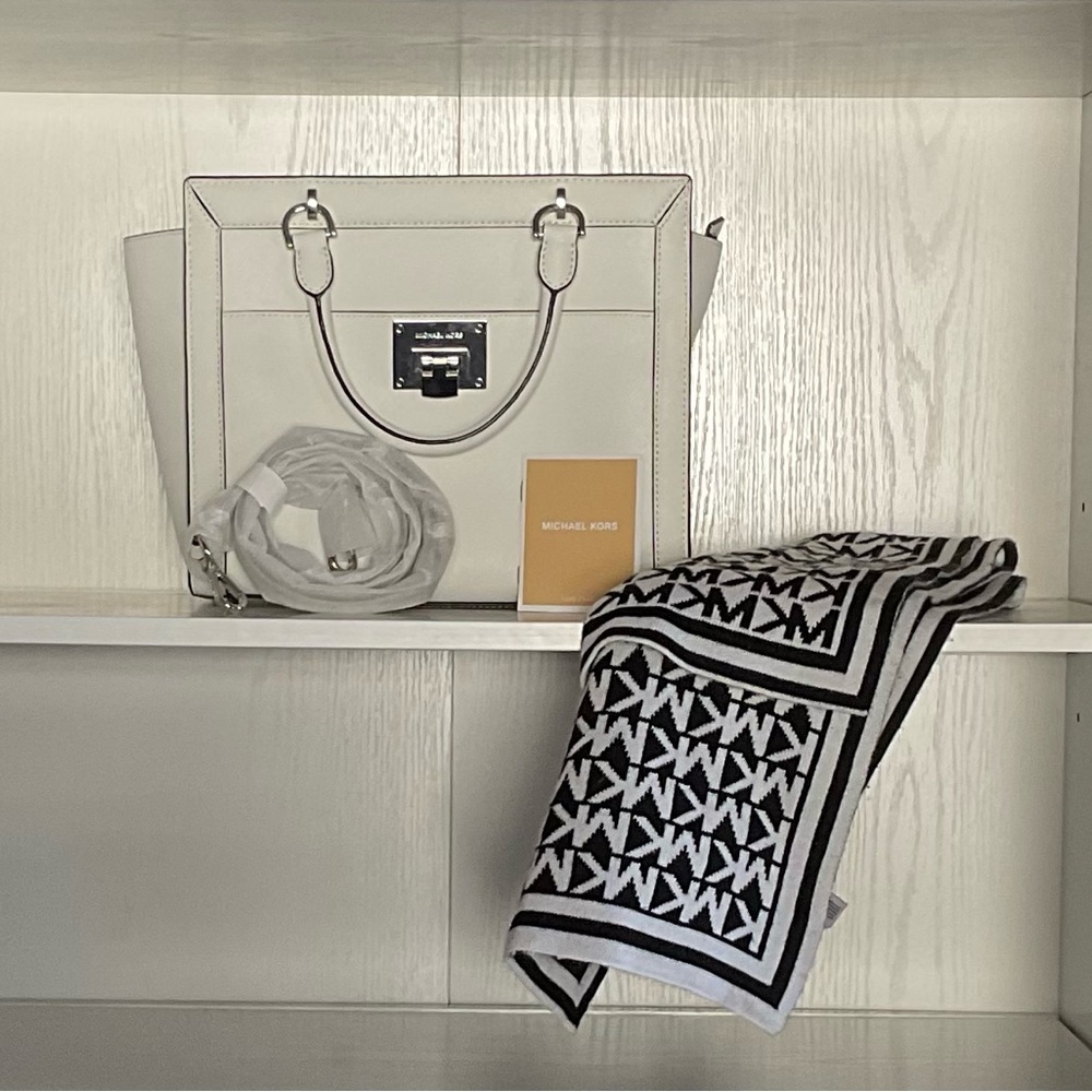 ** SOLD ** Michael Kors Tina Satchel bag, white